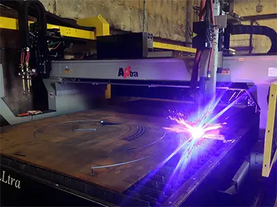 plasma cutting metal 